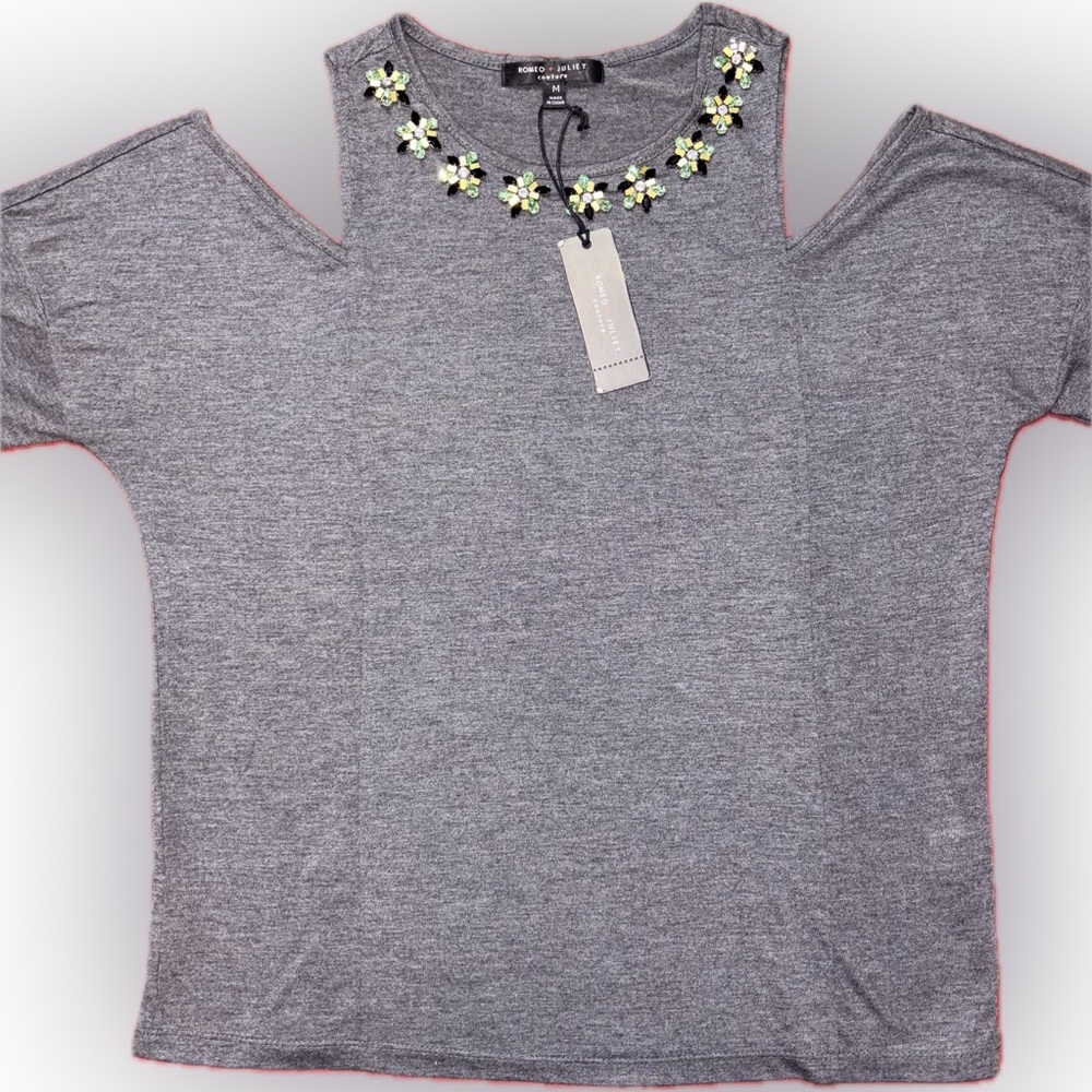NWT Romeo + Juliet Couture Cold Shoulder Top
